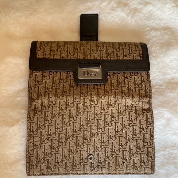 EUC Christian Dior bifold wallet. Leather & canvas - Picture 11 of 12